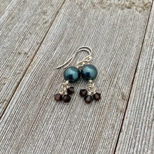 Load image into Gallery viewer, Tahitian Swarovski Pearl and Mocca Swarovski Crystal Sterling Silver Earrings