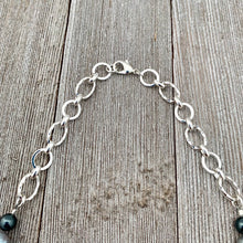 Load image into Gallery viewer, Grey Freshwater Pearls / Tahitian Swarovski Pearls / Silver Plated Chain Necklace