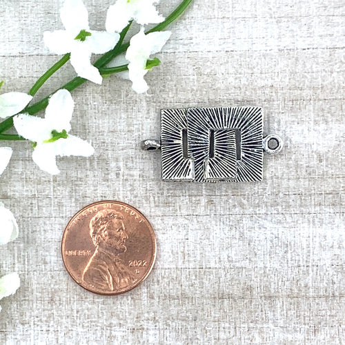 Antique Silver Square Interlocking Clasp Set