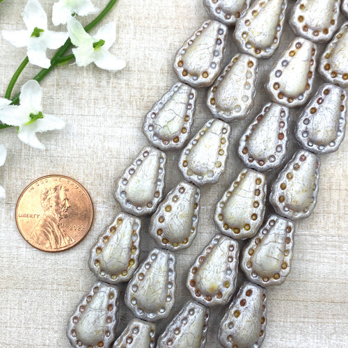 Opaque Alabaster Champagne 12x17mm Fancy Teardrop