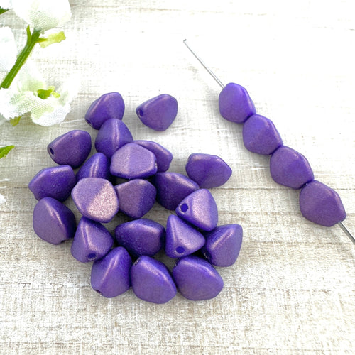 Matte Metallic Orchid with Champagne Luster 7mm Pinch Bead - 50 beads