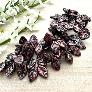 12x7mm Granite Galaxy Red Leaves 