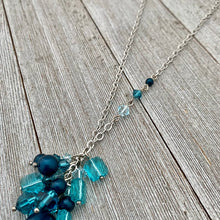 Load image into Gallery viewer, Teal Cluster Necklace with Swarovski Crystals and Pearls
